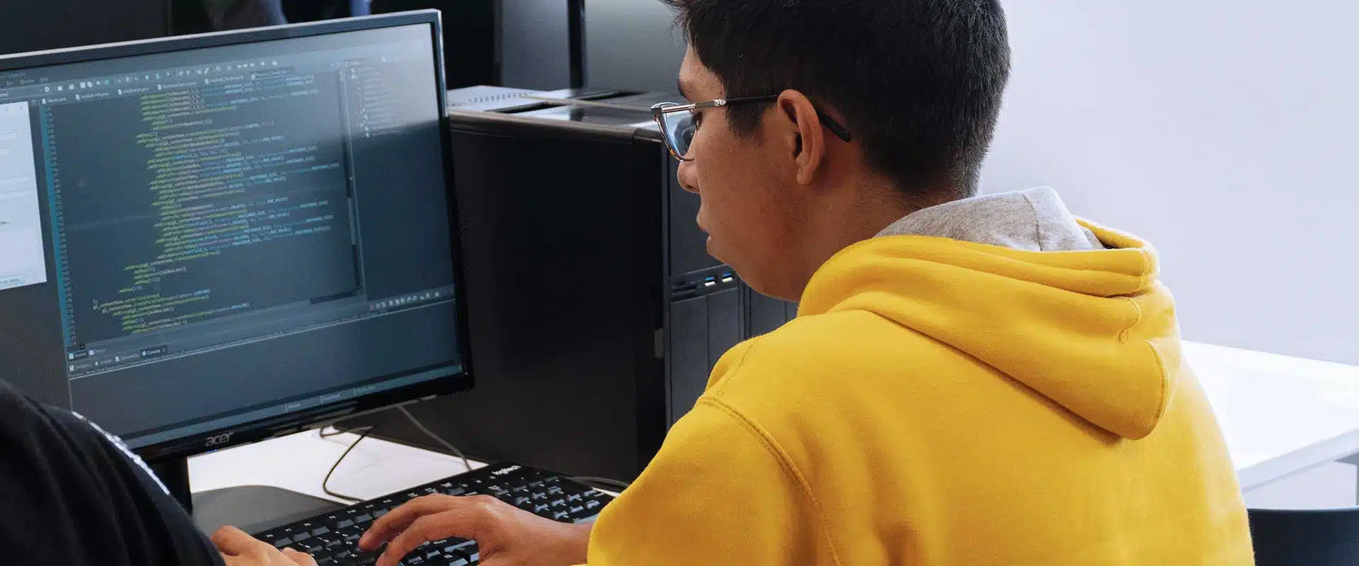 Formación Profesional – Grados Informática y Comunicaciones
